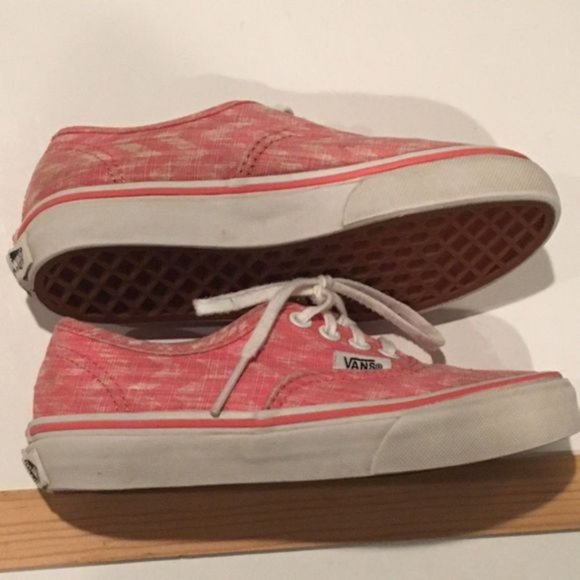 Girl’s Vans Fashion Sneakers - Picture 3 of 7